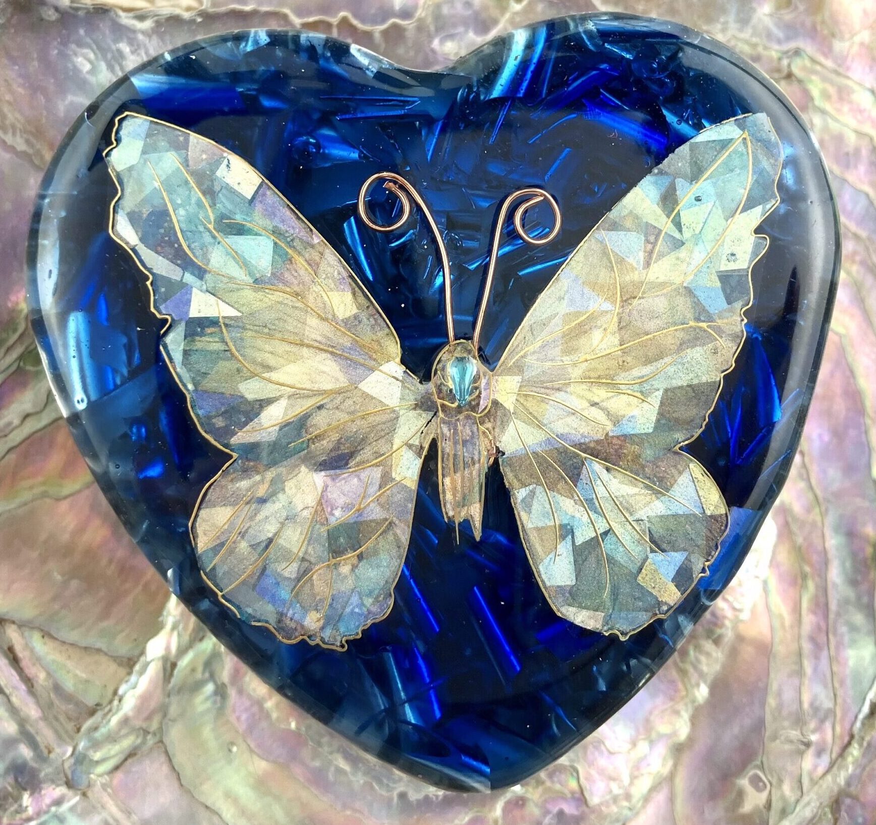 Beautiful Powerful Exquisite Orgonite Orgone Hearts are meticulously handcrafted with Hawaiian botanicals, Double-terminated crystals and lovely gemstones: Amethyst, Rose Quartz, Lapis Lazuli, Peridot, Aquamarine, Malachite and Howlite. Dr. Wilhelm Reich 50/50 ratio of resin to metal making it powerful orgonite. Orgonite transmutes the electromagnetic vibrations of modern technology into a frequency compatible with human well-being. Orgonite assists in balancing all of our bodies and fields to bring us into natural states of harmony and re-establishing energy flow in our body meridian system. Orgone, Orgonite for children, kids, gifts, Valentine's day, mother's day, father's day, birthdays, holidays, baby gifts, pets, all occasion. Orgonite devices transform the environment into a life-affirming atmosphere. transmutes EMR and ELF radiation from microwaves, Smart meters, computers, hand-held devices, Wi-Fi, Bluetooth, etc. Orgonite works perpetually & functions as a self-generating transmutation device. It never expires! Orgonite Orgone jewelry, necklaces, amulets. Meditation. Orgonites Orgone Orgonite cell phone shields. Orgone Orgonite Orgone Tablet shields. Orgonite Orgone monitor shields. Orgonite Orgone meditation. wifi protection Orgonite Orgone. Orgonite Orgone for sleep, healing, relaxation. Orgonite Orgone microwave shields. Orgonite Orgone appliance shields.