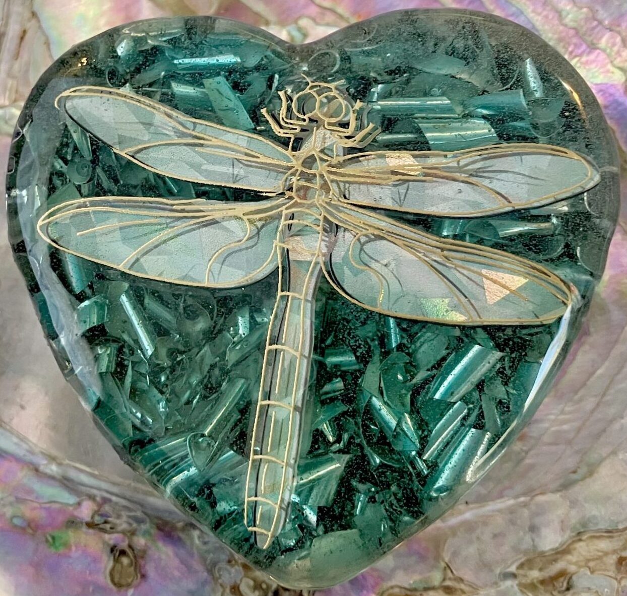 Beautiful Powerful Exquisite Orgonite Orgone Hearts are meticulously handcrafted with Hawaiian botanicals, Double-terminated crystals and lovely gemstones: Amethyst, Rose Quartz, Lapis Lazuli, Peridot, Aquamarine, Malachite and Howlite. Dr. Wilhelm Reich 50/50 ratio of resin to metal making it powerful orgonite. Orgonite transmutes the electromagnetic vibrations of modern technology into a frequency compatible with human well-being. Orgonite assists in balancing all of our bodies and fields to bring us into natural states of harmony and re-establishing energy flow in our body meridian system. Orgone, Orgonite for children, kids, gifts, Valentine's day, mother's day, father's day, birthdays, holidays, baby gifts, pets, all occasion. Orgonite devices transform the environment into a life-affirming atmosphere. transmutes EMR and ELF radiation from microwaves, Smart meters, computers, hand-held devices, Wi-Fi, Bluetooth, etc. Orgonite works perpetually & functions as a self-generating transmutation device. It never expires! Orgonite Orgone jewelry, necklaces, amulets. Meditation. Orgonites Orgone Orgonite cell phone shields. Orgone Orgonite Orgone Tablet shields. Orgonite Orgone monitor shields. Orgonite Orgone meditation. wifi protection Orgonite Orgone. Orgonite Orgone for sleep, healing, relaxation. Orgonite Orgone microwave shields. Orgonite Orgone appliance shields.