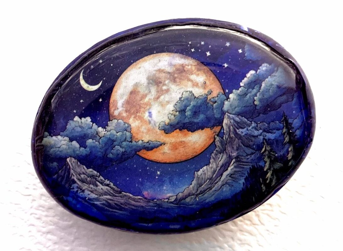 Beautiful Powerful Exquisite Orgonite Orgone Hearts are meticulously handcrafted with Hawaiian botanicals, Double-terminated crystals and lovely gemstones: Amethyst, Rose Quartz, Lapis Lazuli, Peridot, Aquamarine, Malachite and Howlite. Dr. Wilhelm Reich 50/50 ratio of resin to metal making it powerful orgonite. Orgonite transmutes the electromagnetic vibrations of modern technology into a frequency compatible with human well-being. Orgonite assists in balancing all of our bodies and fields to bring us into natural states of harmony and re-establishing energy flow in our body meridian system. Orgone, Orgonite for children, kids, gifts, Valentine's day, mother's day, father's day, birthdays, holidays, baby gifts, pets, all occasion. Orgonite devices transform the environment into a life-affirming atmosphere. transmutes EMR and ELF radiation from microwaves, Smart meters, computers, hand-held devices, Wi-Fi, Bluetooth, etc. Orgonite works perpetually & functions as a self-generating transmutation device. It never expires! Orgonite Orgone jewelry, necklaces, amulets. Meditation. Orgonites Orgone Orgonite cell phone shields. Orgone Orgonite Orgone Tablet shields. Orgonite Orgone monitor shields. Orgonite Orgone meditation. wifi protection Orgonite Orgone. Orgonite Orgone for sleep, healing, relaxation. Orgonite Orgone microwave shields. Orgonite Orgone appliance shields. Beautiful Powerful Exquisite Orgonite Orgone Hearts are meticulously handcrafted with Hawaiian botanicals, Double-terminated crystals and lovely gemstones: Amethyst, Rose Quartz, Lapis Lazuli, Peridot, Aquamarine, Malachite and Howlite. Dr. Wilhelm Reich 50/50 ratio of resin to metal making it powerful orgonite. Orgonite transmutes the electromagnetic vibrations of modern technology into a frequency compatible with human well-being. Orgonite assists in balancing all of our bodies and fields to bring us into natural states of harmony and re-establishing energy flow in our body meridian system. Orgone, Orgonite for children, kids, gifts, Valentine's day, mother's day, father's day, birthdays, holidays, baby gifts, pets, all occasion. Orgonite devices transform the environment into a life-affirming atmosphere. transmutes EMR and ELF radiation from microwaves, Smart meters, computers, hand-held devices, Wi-Fi, Bluetooth, etc. Orgonite works perpetually & functions as a self-generating transmutation device. It never expires! Orgonite Orgone jewelry, necklaces, amulets. Meditation. Orgonites Orgone Orgonite cell phone shields. Orgone Orgonite Orgone Tablet shields. Orgonite Orgone monitor shields. Orgonite Orgone meditation. wifi protection Orgonite Orgone. Orgonite Orgone for sleep, healing, relaxation. Orgonite Orgone microwave shields. Orgonite Orgone appliance shields.