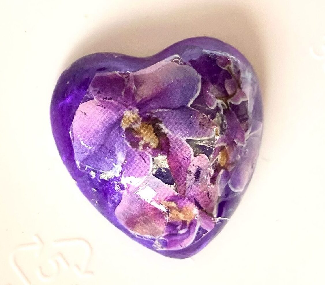 Beautiful Powerful Exquisite Fairy Orgonite Orgone Hearts are meticulously handcrafted with Hawaiian botanicals, Double-terminated crystals and lovely gemstones: Amethyst, Rose Quartz, Lapis Lazuli, Peridot, Aquamarine, Malachite and Howlite. Dr. Wilhelm Reich 50/50 ratio of resin to metal making it powerful orgonite. Orgonite transmutes the electromagnetic vibrations of modern technology into a frequency compatible with human well-being. Orgonite assists in balancing all of our bodies and fields to bring us into natural states of harmony and re-establishing energy flow in our body meridian system. Orgone, Orgonite for children, kids, gifts, Valentine's day, mother's day, father's day, birthdays, holidays, baby gifts, pets, all occasion. Orgonite devices transform the environment into a life-affirming atmosphere. transmutes EMR and ELF radiation from microwaves, Smart meters, computers, hand-held devices, Wi-Fi, Bluetooth, etc. Orgonite works perpetually & functions as a self-generating transmutation device. It never expires! Orgonite Orgone Orgonites Orgone Orgonite Orgone Orgonite Orgone Orgonite Orgone Orgonite Orgone Orgonite Orgone Orgonite Orgone